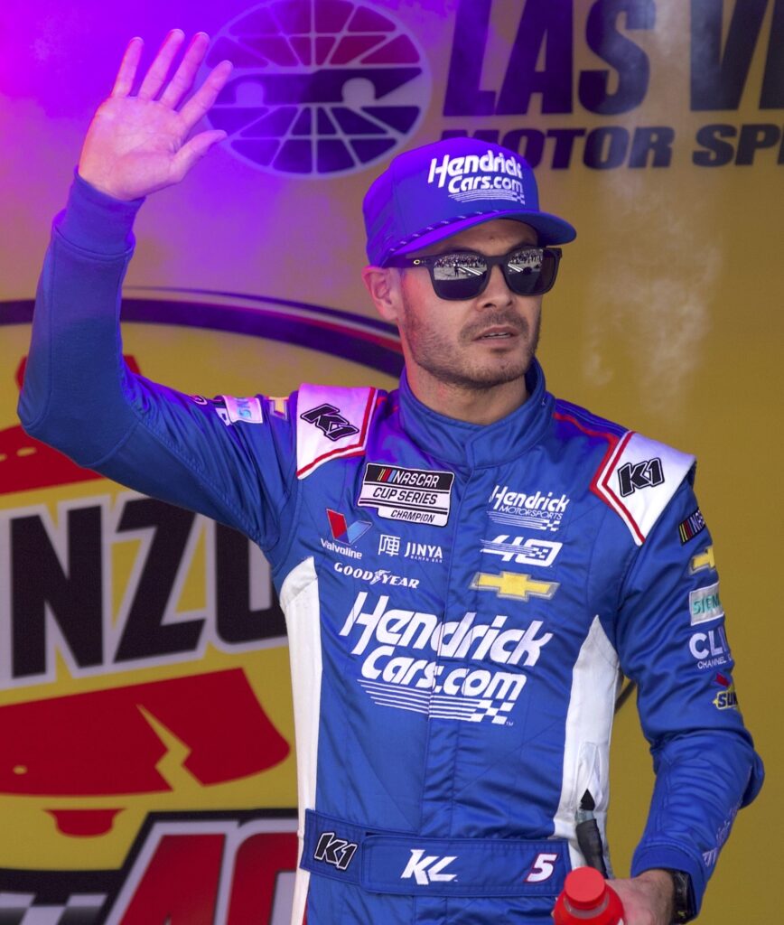 Nascar Vs. F1 Drivers: Who Reigns Supreme On The Racetrack? 2 Kyle larson nascar driver